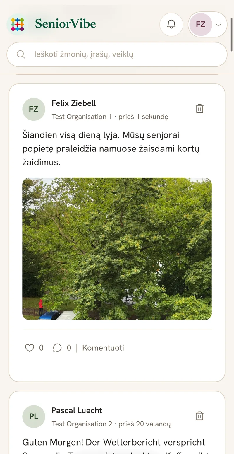Beiträge in der Senior Vibe App auf dem Handy